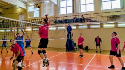 Определены победители третьего этапа волейбольного турнира среди медиков Брестчины